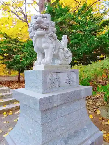 月寒神社の狛犬