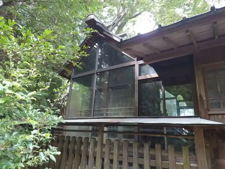 石楯尾神社の本殿・本堂