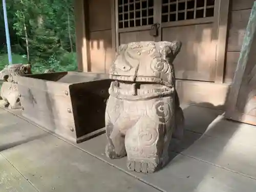 八幡神社の狛犬