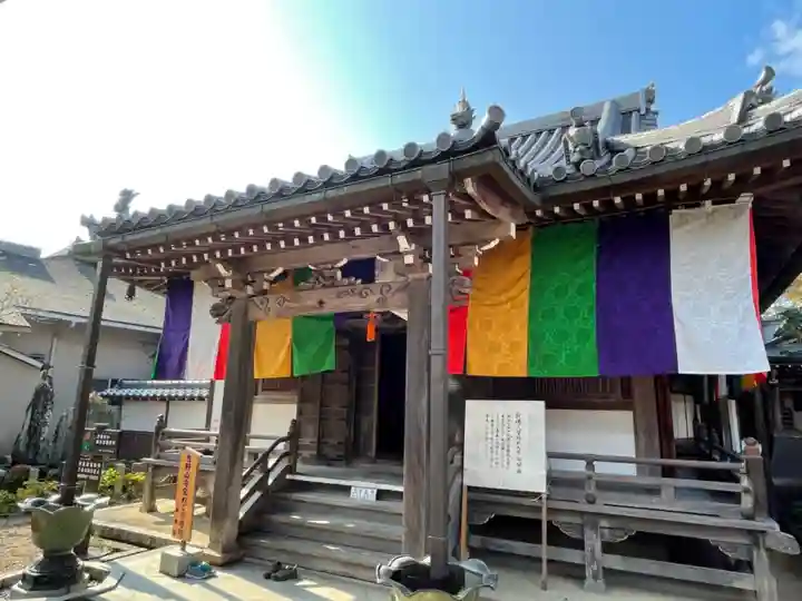 東南院の本殿・本堂