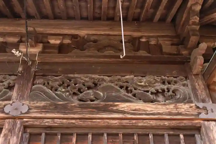 三輪神社の本殿・本堂