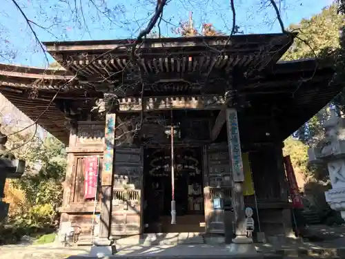 岩之上堂の本殿・本堂