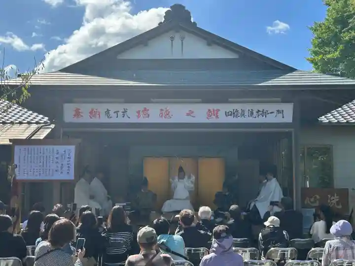 高家神社の{uncategorized: "未分類", other: "その他", undefined: "問題あり", building: "その他建物", grave: "お墓", sacred_gate: "鳥居", guardian: "狛犬", statue: "像", buddha: "仏像", history: "歴史", nature: "自然", garden: "庭園", animal: "動物", pagoda: "塔", temizu: "手水舎", mountain_gate: "山門・神門", sanctuary: "本殿・本堂", subordinate: "末社・摂社", art: "芸術", scenery: "景色", jizo: "地蔵", ema: "絵馬", goshuin: "御朱印", omikuji: "おみくじ", items: "授与品その他", amulet: "お守り", goshuincho: "御朱印帳", eats: "食事", festival: "お祭り", votive_dance: "神楽", shichigosan: "七五三参", wedding: "結婚式", experience: "体験その他", initially: "初詣", around: "周辺", anti_infection: "感染症対策"}