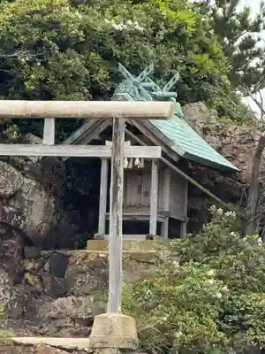 稲佐の浜 弁天島(島根県)