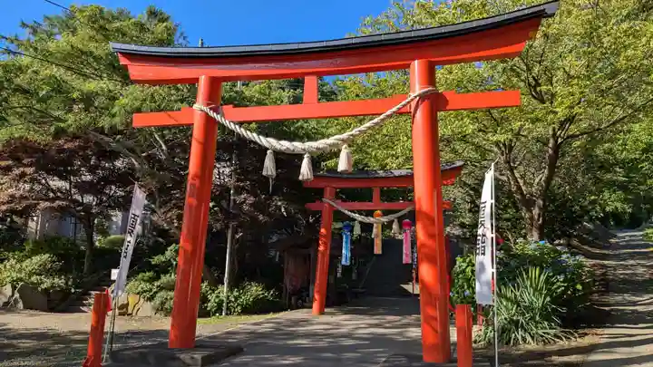 虻田神社の鳥居