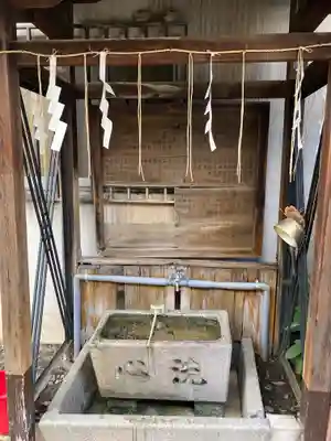 神明神社の手水舎