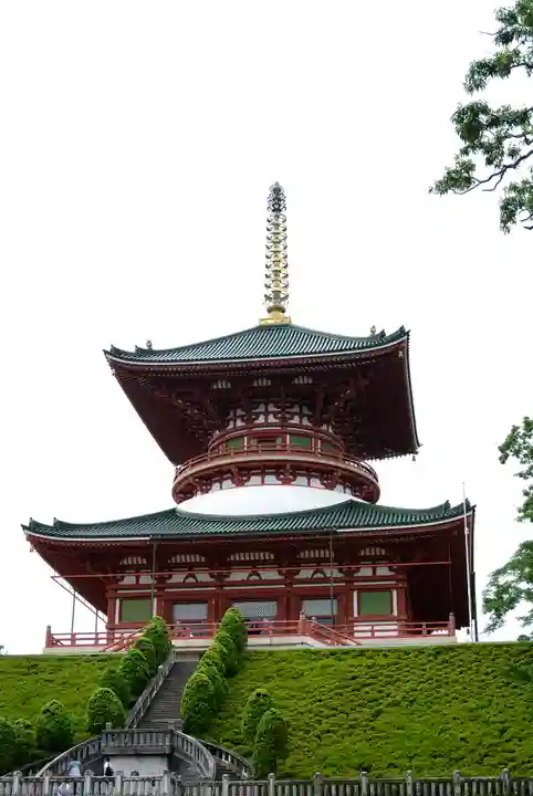 成田山新勝寺の塔