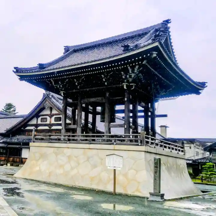 豊川閣 妙厳寺の{uncategorized: "未分類", other: "その他", undefined: "問題あり", building: "その他建物", grave: "お墓", sacred_gate: "鳥居", guardian: "狛犬", statue: "像", buddha: "仏像", history: "歴史", nature: "自然", garden: "庭園", animal: "動物", pagoda: "塔", temizu: "手水舎", mountain_gate: "山門・神門", sanctuary: "本殿・本堂", subordinate: "末社・摂社", art: "芸術", scenery: "景色", jizo: "地蔵", ema: "絵馬", goshuin: "御朱印", omikuji: "おみくじ", items: "授与品その他", amulet: "お守り", goshuincho: "御朱印帳", eats: "食事", festival: "お祭り", votive_dance: "神楽", shichigosan: "七五三参", wedding: "結婚式", experience: "体験その他", initially: "初詣", around: "周辺", anti_infection: "感染症対策"}