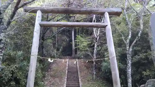 静神社の鳥居