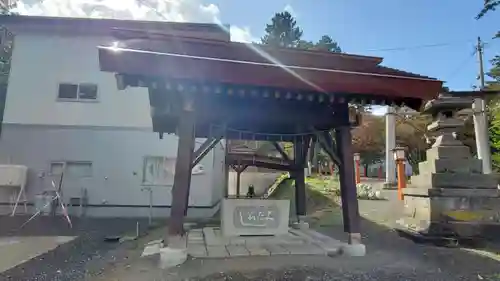 滝上神社の手水舎