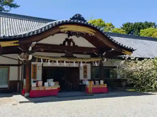 市原稲荷神社の{uncategorized: "未分類", other: "その他", undefined: "問題あり", building: "その他建物", grave: "お墓", sacred_gate: "鳥居", guardian: "狛犬", statue: "像", buddha: "仏像", history: "歴史", nature: "自然", garden: "庭園", animal: "動物", pagoda: "塔", temizu: "手水舎", mountain_gate: "山門・神門", sanctuary: "本殿・本堂", subordinate: "末社・摂社", art: "芸術", scenery: "景色", jizo: "地蔵", ema: "絵馬", goshuin: "御朱印", omikuji: "おみくじ", items: "授与品その他", amulet: "お守り", goshuincho: "御朱印帳", eats: "食事", festival: "お祭り", votive_dance: "神楽", shichigosan: "七五三参", wedding: "結婚式", experience: "体験その他", initially: "初詣", around: "周辺", anti_infection: "感染症対策"}
