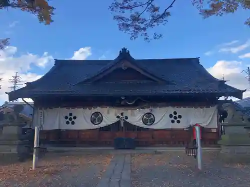 松本神社の本殿