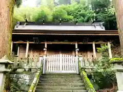 小国両神社の本殿