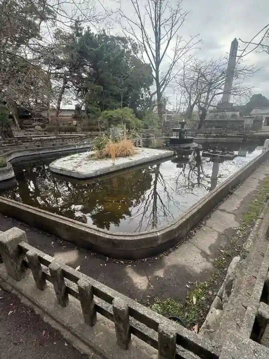 中津大神宮の{uncategorized: "未分類", other: "その他", undefined: "問題あり", building: "その他建物", grave: "お墓", sacred_gate: "鳥居", guardian: "狛犬", statue: "像", buddha: "仏像", history: "歴史", nature: "自然", garden: "庭園", animal: "動物", pagoda: "塔", temizu: "手水舎", mountain_gate: "山門・神門", sanctuary: "本殿・本堂", subordinate: "末社・摂社", art: "芸術", scenery: "景色", jizo: "地蔵", ema: "絵馬", goshuin: "御朱印", omikuji: "おみくじ", items: "授与品その他", amulet: "お守り", goshuincho: "御朱印帳", eats: "食事", festival: "お祭り", votive_dance: "神楽", shichigosan: "七五三参", wedding: "結婚式", experience: "体験その他", initially: "初詣", around: "周辺", anti_infection: "感染症対策"}
