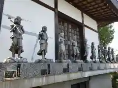 岩槻大師彌勒密寺の像