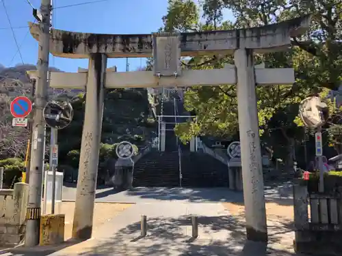 椎宮八幡神社の鳥居