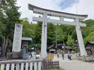 諏訪大社の鳥居