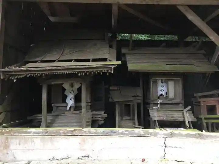 宇藝神社の末社・摂社