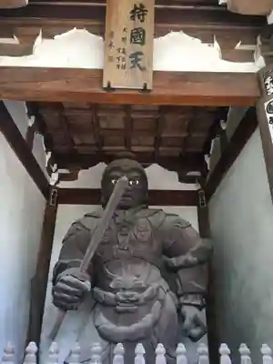 長命寺の像