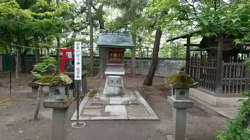 穴切大神社の末社