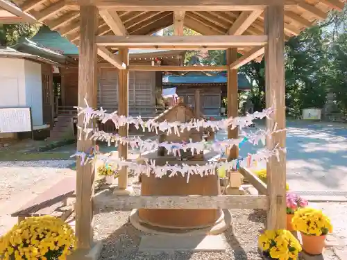 常陸國總社宮の{uncategorized: "未分類", other: "その他", undefined: "問題あり", building: "その他建物", grave: "お墓", sacred_gate: "鳥居", guardian: "狛犬", statue: "像", buddha: "仏像", history: "歴史", nature: "自然", garden: "庭園", animal: "動物", pagoda: "塔", temizu: "手水舎", mountain_gate: "山門・神門", sanctuary: "本殿・本堂", subordinate: "末社・摂社", art: "芸術", scenery: "景色", jizo: "地蔵", ema: "絵馬", goshuin: "御朱印", omikuji: "おみくじ", items: "授与品その他", amulet: "お守り", goshuincho: "御朱印帳", eats: "食事", festival: "お祭り", votive_dance: "神楽", shichigosan: "七五三参", wedding: "結婚式", experience: "体験その他", initially: "初詣", around: "周辺", anti_infection: "感染症対策"}