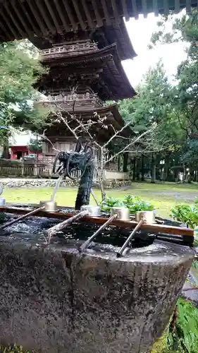 乙寳寺の手水舎