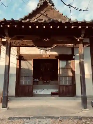 一条山宝蓮寺の本殿・本堂