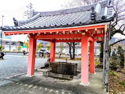 美江寺の手水舎