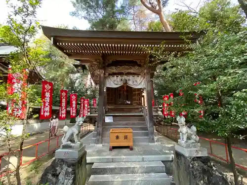 進雄神社の末社