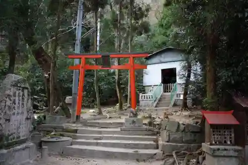 氷室神社の鳥居