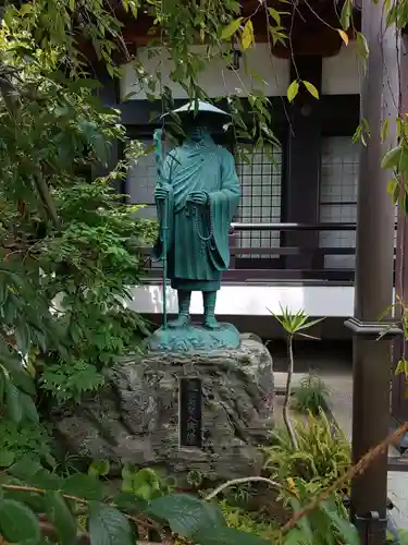 玄通寺の像