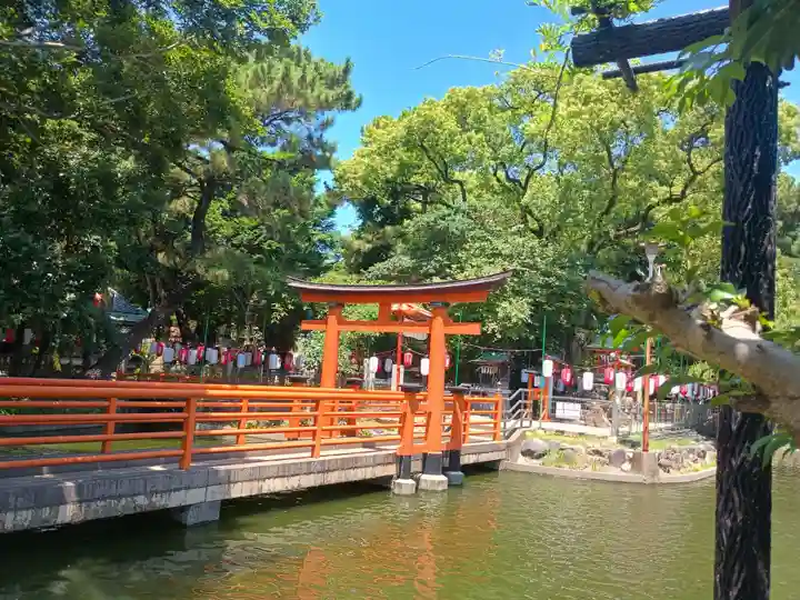 真清田神社の庭園