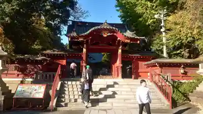 秩父神社の山門・神門