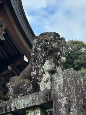 伊奈波神社の{uncategorized: "未分類", other: "その他", undefined: "問題あり", building: "その他建物", grave: "お墓", sacred_gate: "鳥居", guardian: "狛犬", statue: "像", buddha: "仏像", history: "歴史", nature: "自然", garden: "庭園", animal: "動物", pagoda: "塔", temizu: "手水舎", mountain_gate: "山門・神門", sanctuary: "本殿・本堂", subordinate: "末社・摂社", art: "芸術", scenery: "景色", jizo: "地蔵", ema: "絵馬", goshuin: "御朱印", omikuji: "おみくじ", items: "授与品その他", amulet: "お守り", goshuincho: "御朱印帳", eats: "食事", festival: "お祭り", votive_dance: "神楽", shichigosan: "七五三参", wedding: "結婚式", experience: "体験その他", initially: "初詣", around: "周辺", anti_infection: "感染症対策"}