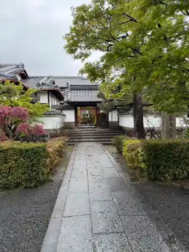 天龍寺の{uncategorized: "未分類", other: "その他", undefined: "問題あり", building: "その他建物", grave: "お墓", sacred_gate: "鳥居", guardian: "狛犬", statue: "像", buddha: "仏像", history: "歴史", nature: "自然", garden: "庭園", animal: "動物", pagoda: "塔", temizu: "手水舎", mountain_gate: "山門・神門", sanctuary: "本殿・本堂", subordinate: "末社・摂社", art: "芸術", scenery: "景色", jizo: "地蔵", ema: "絵馬", goshuin: "御朱印", omikuji: "おみくじ", items: "授与品その他", amulet: "お守り", goshuincho: "御朱印帳", eats: "食事", festival: "お祭り", votive_dance: "神楽", shichigosan: "七五三参", wedding: "結婚式", experience: "体験その他", initially: "初詣", around: "周辺", anti_infection: "感染症対策"}