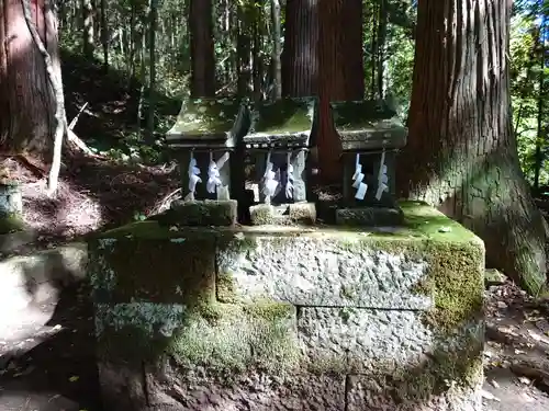戸隠神社宝光社の末社・摂社