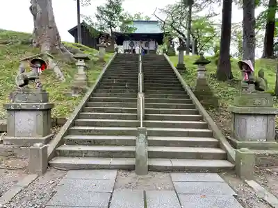 鶴ケ城稲荷神社の本殿・本堂