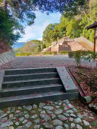 玉手丘上陵 (孝安天皇)(奈良県)