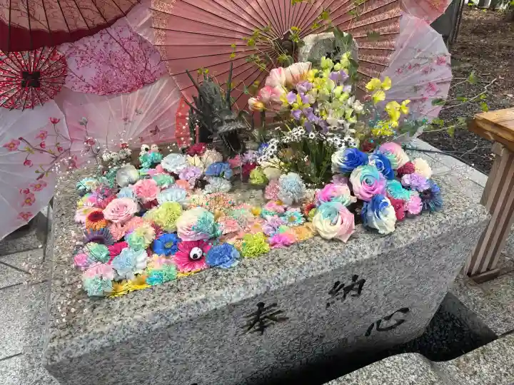 札幌諏訪神社の{uncategorized: "未分類", other: "その他", undefined: "問題あり", building: "その他建物", grave: "お墓", sacred_gate: "鳥居", guardian: "狛犬", statue: "像", buddha: "仏像", history: "歴史", nature: "自然", garden: "庭園", animal: "動物", pagoda: "塔", temizu: "手水舎", mountain_gate: "山門・神門", sanctuary: "本殿・本堂", subordinate: "末社・摂社", art: "芸術", scenery: "景色", jizo: "地蔵", ema: "絵馬", goshuin: "御朱印", omikuji: "おみくじ", items: "授与品その他", amulet: "お守り", goshuincho: "御朱印帳", eats: "食事", festival: "お祭り", votive_dance: "神楽", shichigosan: "七五三参", wedding: "結婚式", experience: "体験その他", initially: "初詣", around: "周辺", anti_infection: "感染症対策"}