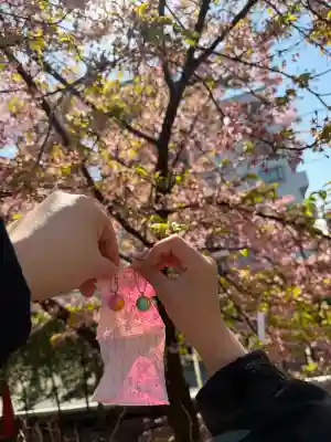 桜神宮の{uncategorized: "未分類", other: "その他", undefined: "問題あり", building: "その他建物", grave: "お墓", sacred_gate: "鳥居", guardian: "狛犬", statue: "像", buddha: "仏像", history: "歴史", nature: "自然", garden: "庭園", animal: "動物", pagoda: "塔", temizu: "手水舎", mountain_gate: "山門・神門", sanctuary: "本殿・本堂", subordinate: "末社・摂社", art: "芸術", scenery: "景色", jizo: "地蔵", ema: "絵馬", goshuin: "御朱印", omikuji: "おみくじ", items: "授与品その他", amulet: "お守り", goshuincho: "御朱印帳", eats: "食事", festival: "お祭り", votive_dance: "神楽", shichigosan: "七五三参", wedding: "結婚式", experience: "体験その他", initially: "初詣", around: "周辺", anti_infection: "感染症対策"}