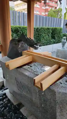 水天宮の{uncategorized: "未分類", other: "その他", undefined: "問題あり", building: "その他建物", grave: "お墓", sacred_gate: "鳥居", guardian: "狛犬", statue: "像", buddha: "仏像", history: "歴史", nature: "自然", garden: "庭園", animal: "動物", pagoda: "塔", temizu: "手水舎", mountain_gate: "山門・神門", sanctuary: "本殿・本堂", subordinate: "末社・摂社", art: "芸術", scenery: "景色", jizo: "地蔵", ema: "絵馬", goshuin: "御朱印", omikuji: "おみくじ", items: "授与品その他", amulet: "お守り", goshuincho: "御朱印帳", eats: "食事", festival: "お祭り", votive_dance: "神楽", shichigosan: "七五三参", wedding: "結婚式", experience: "体験その他", initially: "初詣", around: "周辺", anti_infection: "感染症対策"}