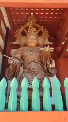 壇上伽藍の像