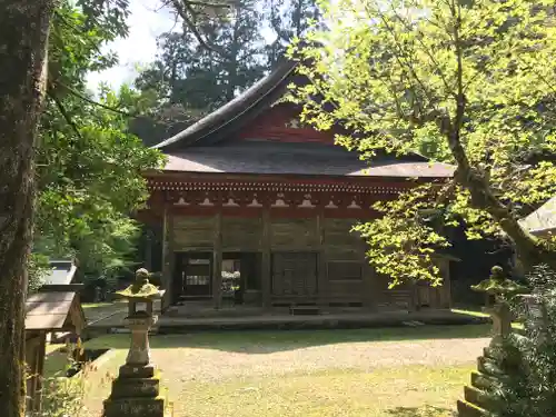 鰐淵寺の本殿