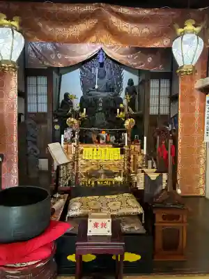徳寿院の{uncategorized: "未分類", other: "その他", undefined: "問題あり", building: "その他建物", grave: "お墓", sacred_gate: "鳥居", guardian: "狛犬", statue: "像", buddha: "仏像", history: "歴史", nature: "自然", garden: "庭園", animal: "動物", pagoda: "塔", temizu: "手水舎", mountain_gate: "山門・神門", sanctuary: "本殿・本堂", subordinate: "末社・摂社", art: "芸術", scenery: "景色", jizo: "地蔵", ema: "絵馬", goshuin: "御朱印", omikuji: "おみくじ", items: "授与品その他", amulet: "お守り", goshuincho: "御朱印帳", eats: "食事", festival: "お祭り", votive_dance: "神楽", shichigosan: "七五三参", wedding: "結婚式", experience: "体験その他", initially: "初詣", around: "周辺", anti_infection: "感染症対策"}