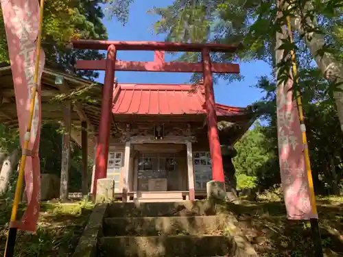 瘡守稲荷の鳥居