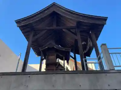 二丁目金刀比羅宮の{uncategorized: "未分類", other: "その他", undefined: "問題あり", building: "その他建物", grave: "お墓", sacred_gate: "鳥居", guardian: "狛犬", statue: "像", buddha: "仏像", history: "歴史", nature: "自然", garden: "庭園", animal: "動物", pagoda: "塔", temizu: "手水舎", mountain_gate: "山門・神門", sanctuary: "本殿・本堂", subordinate: "末社・摂社", art: "芸術", scenery: "景色", jizo: "地蔵", ema: "絵馬", goshuin: "御朱印", omikuji: "おみくじ", items: "授与品その他", amulet: "お守り", goshuincho: "御朱印帳", eats: "食事", festival: "お祭り", votive_dance: "神楽", shichigosan: "七五三参", wedding: "結婚式", experience: "体験その他", initially: "初詣", around: "周辺", anti_infection: "感染症対策"}