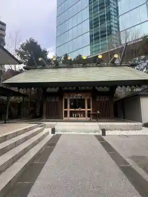  六本木天祖神社の{uncategorized: "未分類", other: "その他", undefined: "問題あり", building: "その他建物", grave: "お墓", sacred_gate: "鳥居", guardian: "狛犬", statue: "像", buddha: "仏像", history: "歴史", nature: "自然", garden: "庭園", animal: "動物", pagoda: "塔", temizu: "手水舎", mountain_gate: "山門・神門", sanctuary: "本殿・本堂", subordinate: "末社・摂社", art: "芸術", scenery: "景色", jizo: "地蔵", ema: "絵馬", goshuin: "御朱印", omikuji: "おみくじ", items: "授与品その他", amulet: "お守り", goshuincho: "御朱印帳", eats: "食事", festival: "お祭り", votive_dance: "神楽", shichigosan: "七五三参", wedding: "結婚式", experience: "体験その他", initially: "初詣", around: "周辺", anti_infection: "感染症対策"}