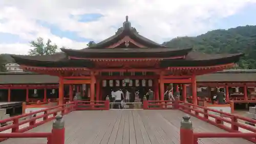 厳島神社の本殿・本堂