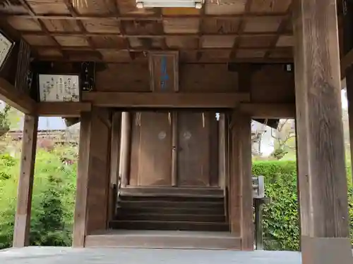 萬日神社の本殿・本堂