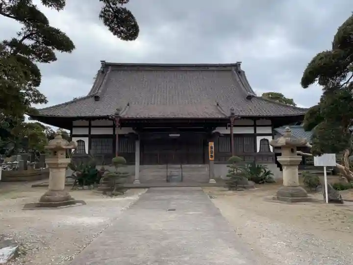 淨信寺の本殿・本堂
